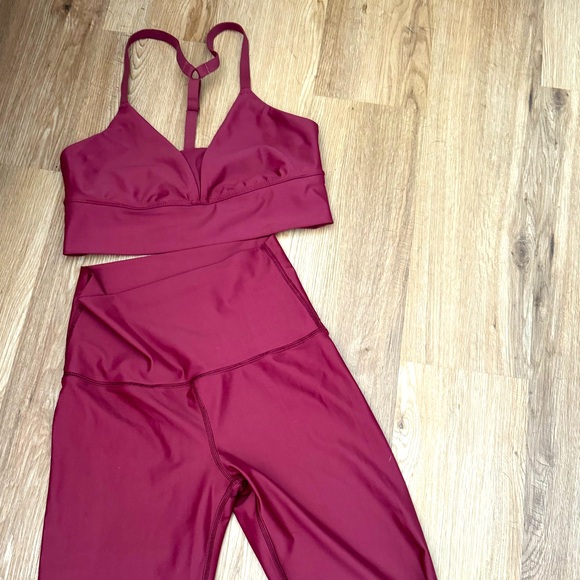 Aerie workout at! Size medium - Picture 1 of 2
